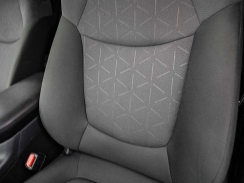 Certified 2025 Toyota RAV4 XLE image 31