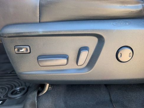 Used 2016 Toyota Tundra Platinum image 27