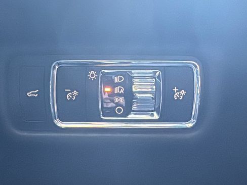 Used 2025 Lincoln Aviator 2WD image 18