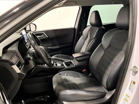 Used 2022 Mitsubishi Outlander SE image 22