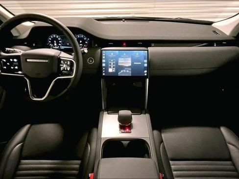 Certified 2025 Land Rover Discovery Sport S image 18