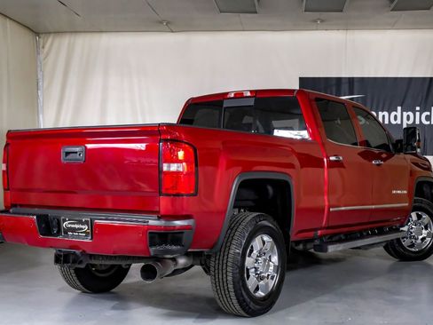 Used 2018 GMC Sierra 3500 Denali w/ Duramax Plus Package image 8