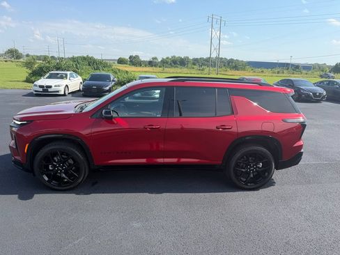 Used 2025 Chevrolet Traverse RS w/ LPO, Cargo Package FWD image 25
