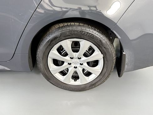 Used 2025 Toyota Corolla LE FWD image 36