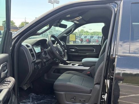 New 2026 RAM 2500 Big Horn AWD/4WD image 15