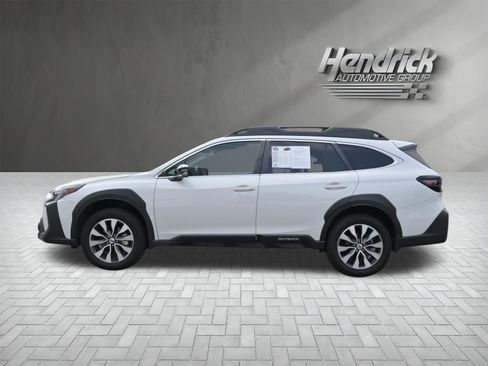 Used 2025 Subaru Outback Limited w/ Popular Package #2 AWD/4WD image 6