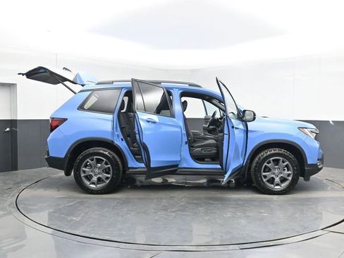 Used 2024 Honda Passport TrailSport image 51