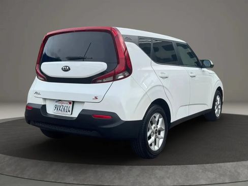 Used 2020 Kia Soul S FWD image 9