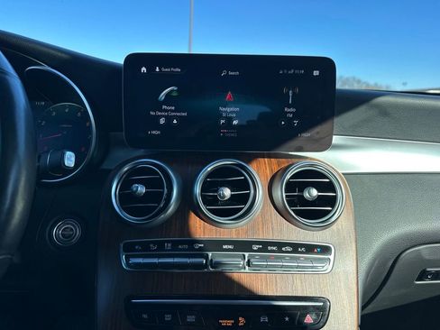 Used 2022 Mercedes-Benz GLC 300 4MATIC image 24