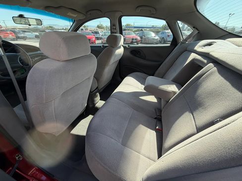 Used 1999 Ford Taurus SE FWD image 17