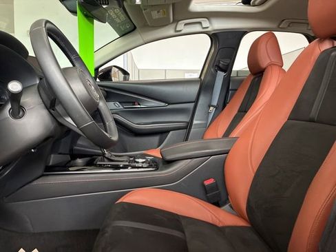 Certified 2025 MAZDA CX-30 Carbon AWD/4WD image 18