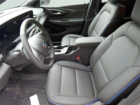 New 2026 Buick Envista Sport Touring w/ Convenience I Package image 9