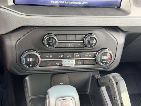 Used 2024 Ford Bronco Big Bend AWD/4WD image 5