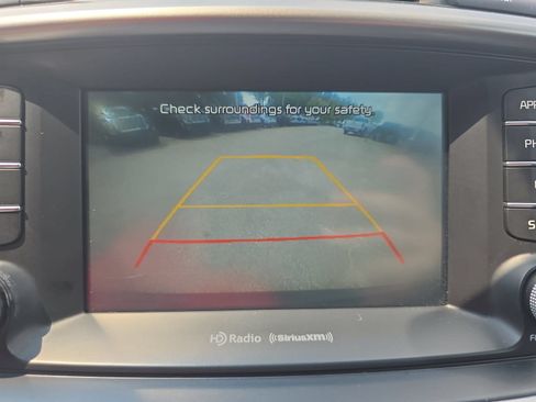 Used 2018 Kia Sorento AWD image 22
