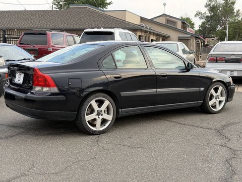 Used 2004 Volvo S60 R AWD/4WD image 27