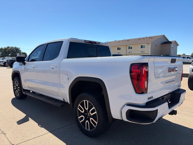 Used 2023 GMC Sierra 1500 AT4 w/ Technology Package AWD/4WD image 6