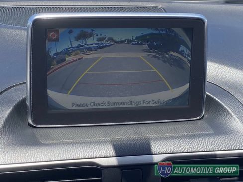 Used 2016 MAZDA MAZDA3 i Touring w/ Popular Equipment Package FWD image 27