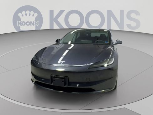 Used 2024 Tesla Model 3 Standard Range RWD image 4