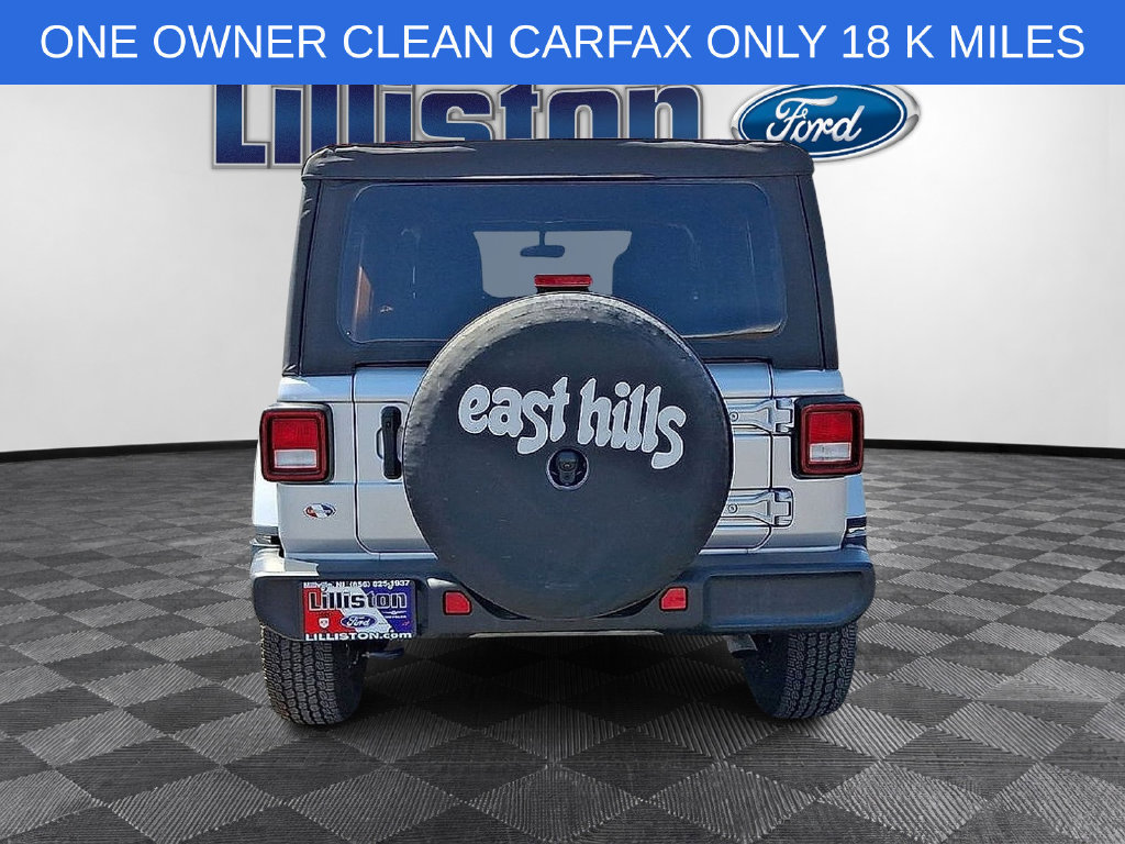 Used 2022 Jeep Wrangler Unlimited Sahara w/ Cold Weather Group AWD/4WD image 5