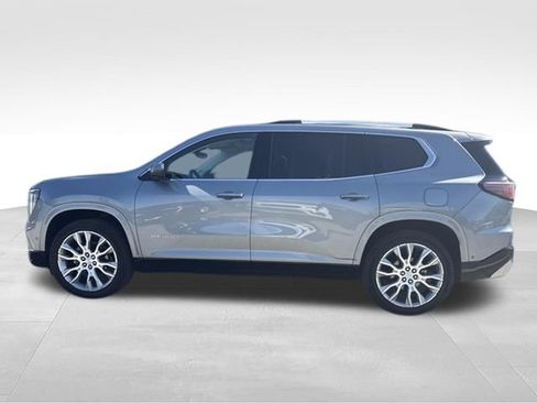 Used 2024 GMC Acadia Denali w/ Super Cruise Package FWD image 10