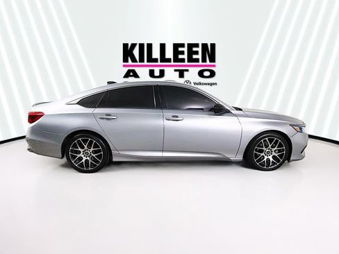 Used 2022 Honda Accord Sport image 6