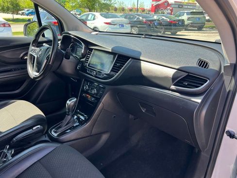 Used 2019 Buick Encore Preferred FWD image 24