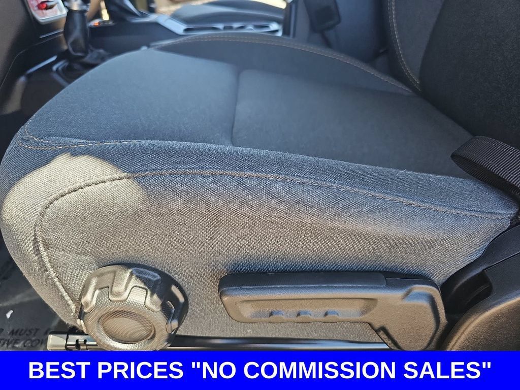 Used 2024 Jeep Wrangler Unlimited AWD/4WD image 28
