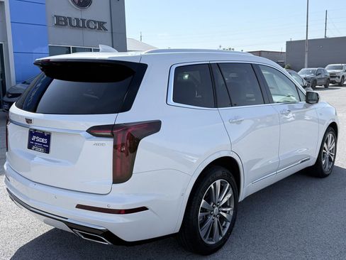 Used 2021 Cadillac XT6 Premium Luxury FWD image 5