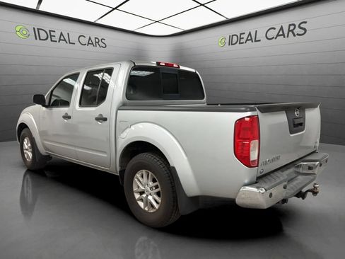 Used 2017 Nissan Frontier SV w/ SV Value Truck Package RWD image 3
