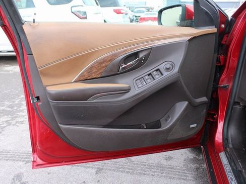 Used 2014 Buick LaCrosse Premium w/ Driver Confidence Package image 10