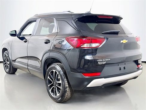 Used 2025 Chevrolet TrailBlazer LT image 6