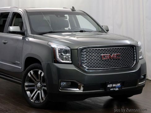 Used 2017 GMC Yukon Denali w/ Open Road Package AWD/4WD image 2