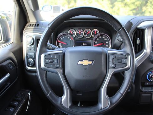 Used 2022 Chevrolet Silverado 1500 LT image 20