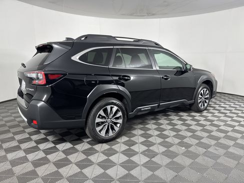 Used 2025 Subaru Outback Limited image 4