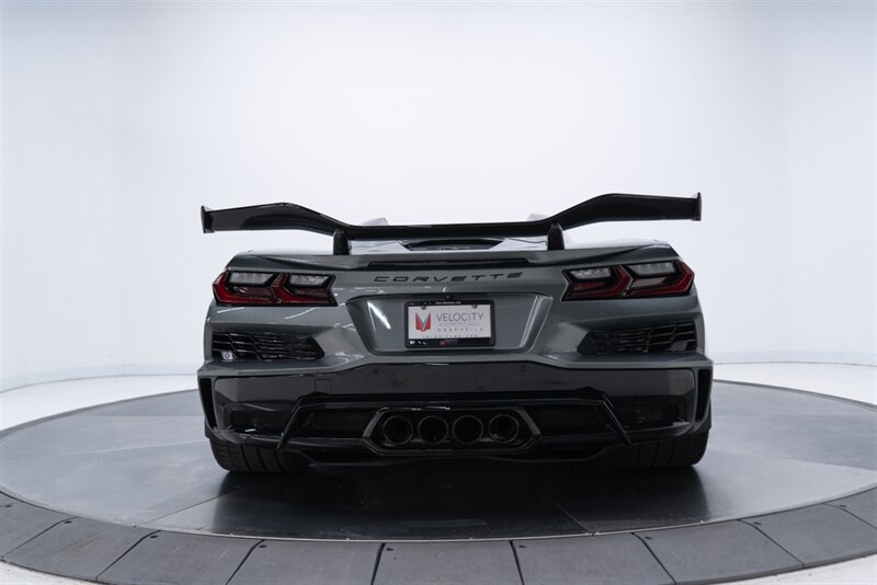 Used 2023 Chevrolet Corvette Z06 w/ Z07 Performance Package RWD image 20
