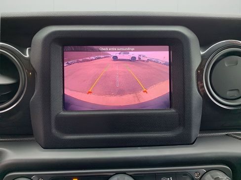 Used 2021 Jeep Wrangler Unlimited Sport image 21