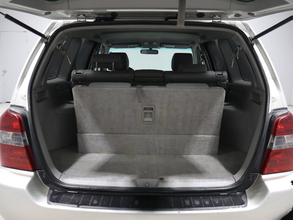 Used 2004 Toyota Highlander 4WD V6 image 21