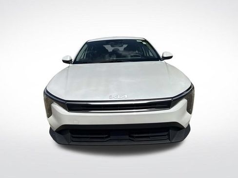 Used 2025 Kia K4 FWD image 2