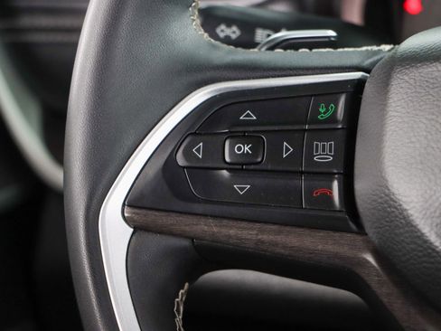 Used 2023 Jeep Grand Cherokee L Limited image 13