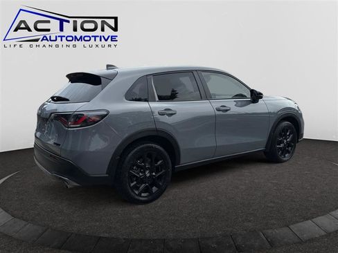 Used 2024 Honda HR-V Sport image 8