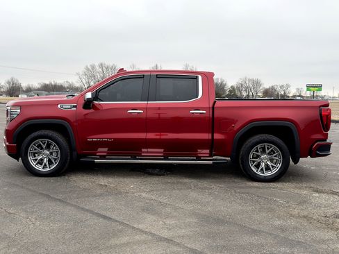 Used 2024 GMC Sierra 1500 Denali w/ Technology Package image 9