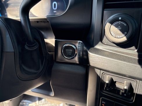 Used 2023 Ford F250 Lariat w/ Lariat Ultimate Package image 32