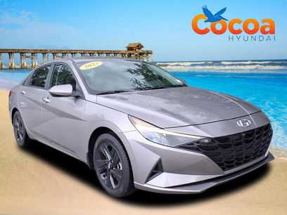 Used 2023 Hyundai Elantra Blue