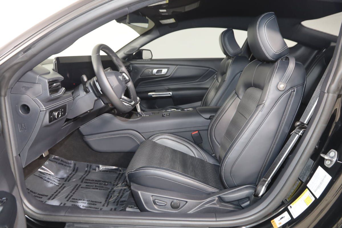 Used 2024 Ford Mustang GT Premium RWD image 13