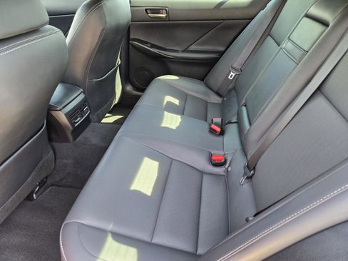 Used 2022 Lexus IS 300 w/ Premium Package RWD image 31