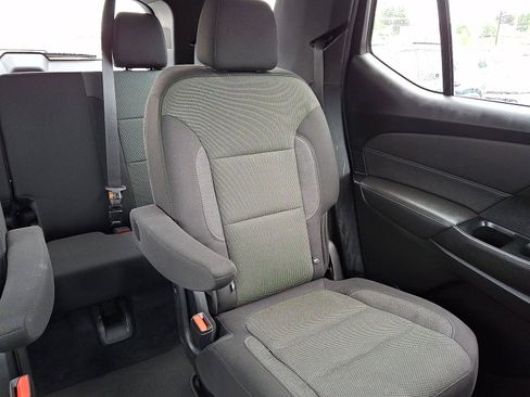 Certified 2023 Chevrolet Traverse LT image 17