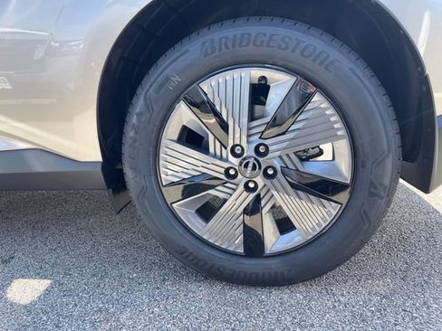 New 2025 Nissan Murano SL image 13