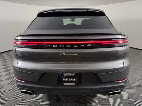 New 2025 Porsche Cayenne Coupe image 6