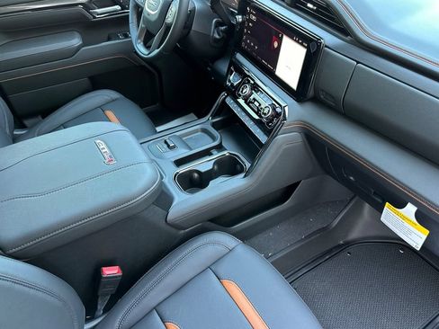 New 2026 GMC Sierra 2500 AT4 w/ AT4 Premium Plus Package AWD/4WD image 15
