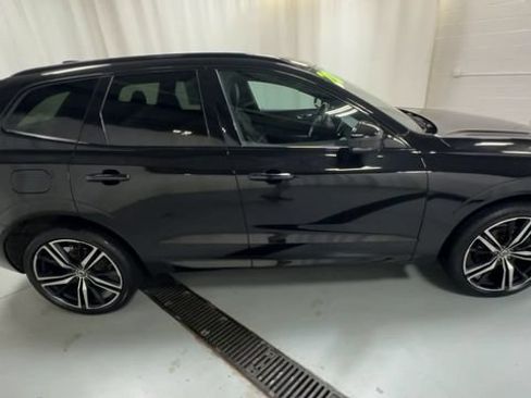 Used 2020 Volvo XC60 T5 R-Design AWD/4WD image 9
